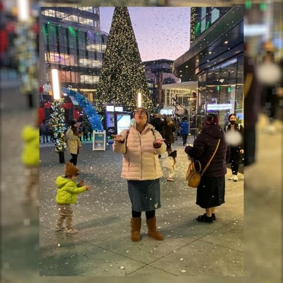 Meet your Posher, Isabel - Picture 1 of 1